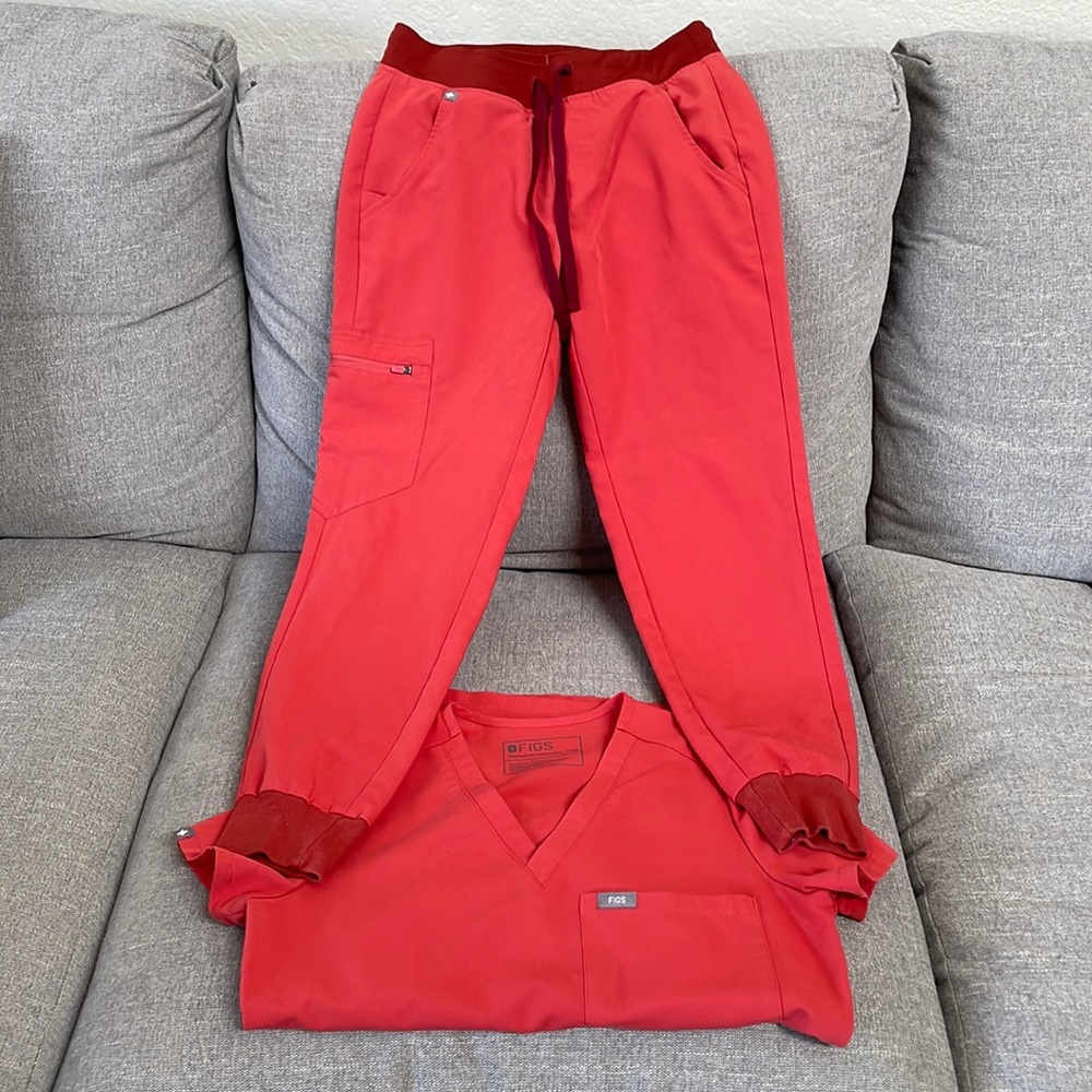 Sold as a set: Figs “Clay”